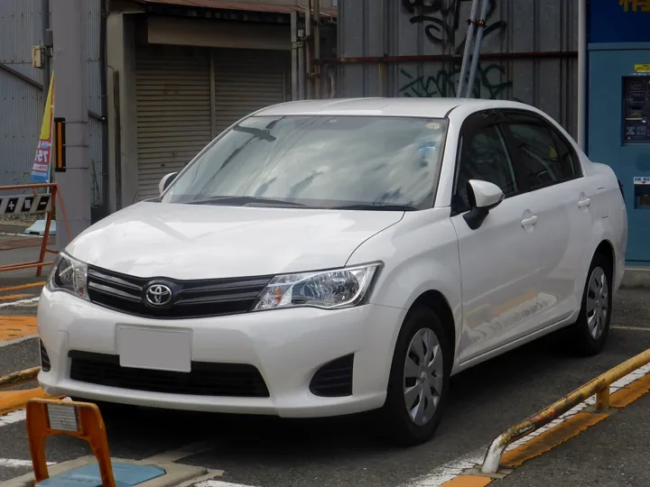 Toyota Axio Hybrid EX 2022
